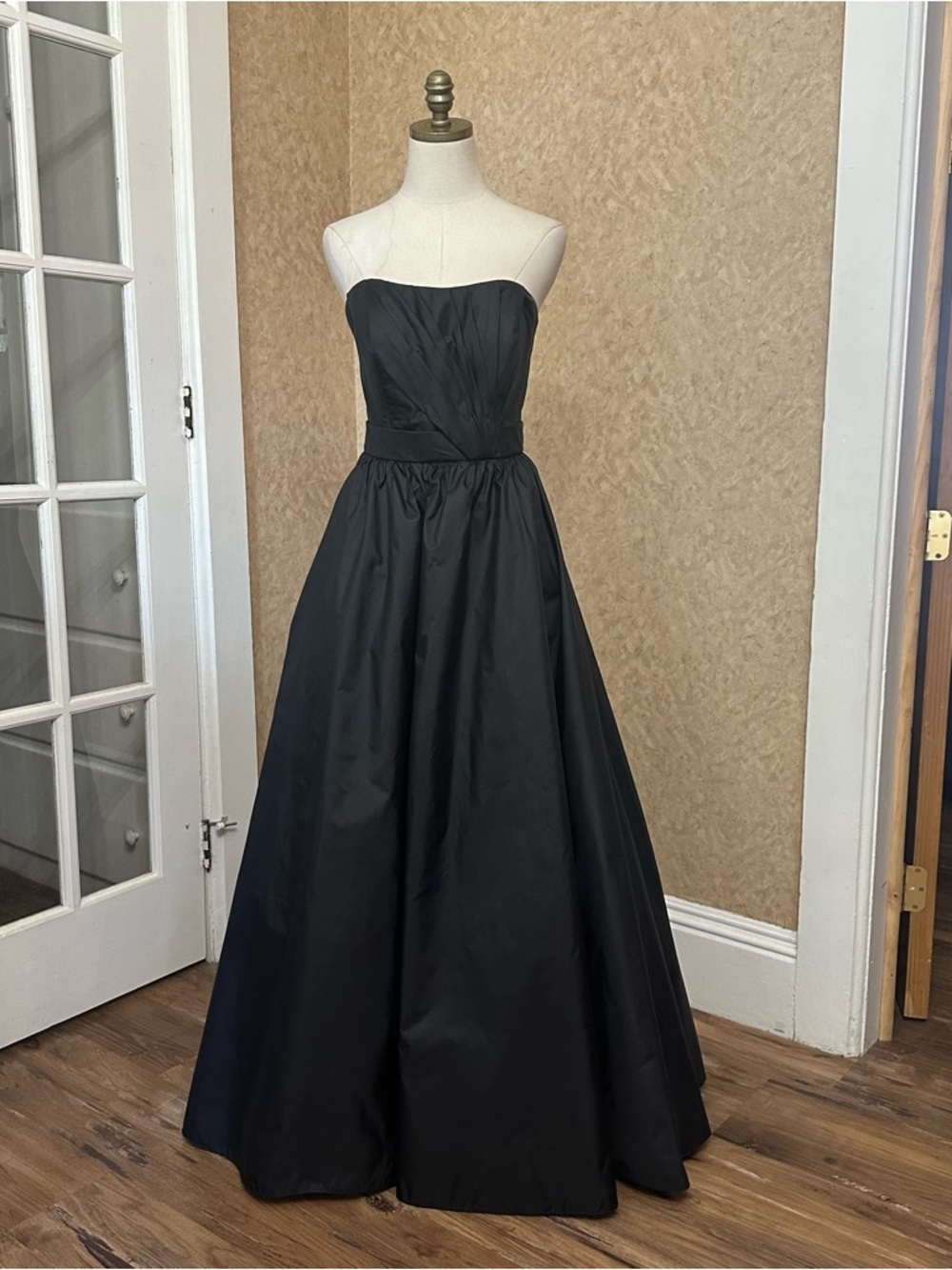 Black A-line Strapless Ruffle Formal Princess Prom Dress Gown
